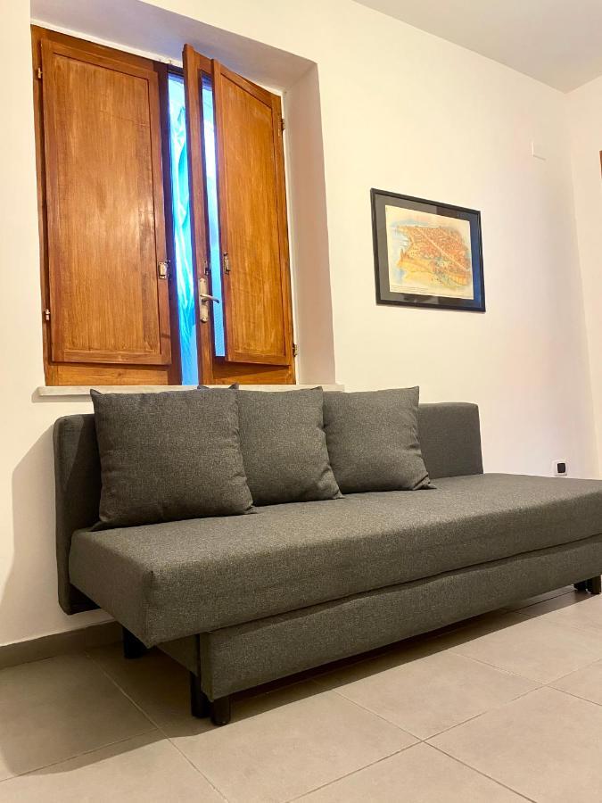 شقة Casa Con Terrazzo In Centro نابولي المظهر الخارجي الصورة