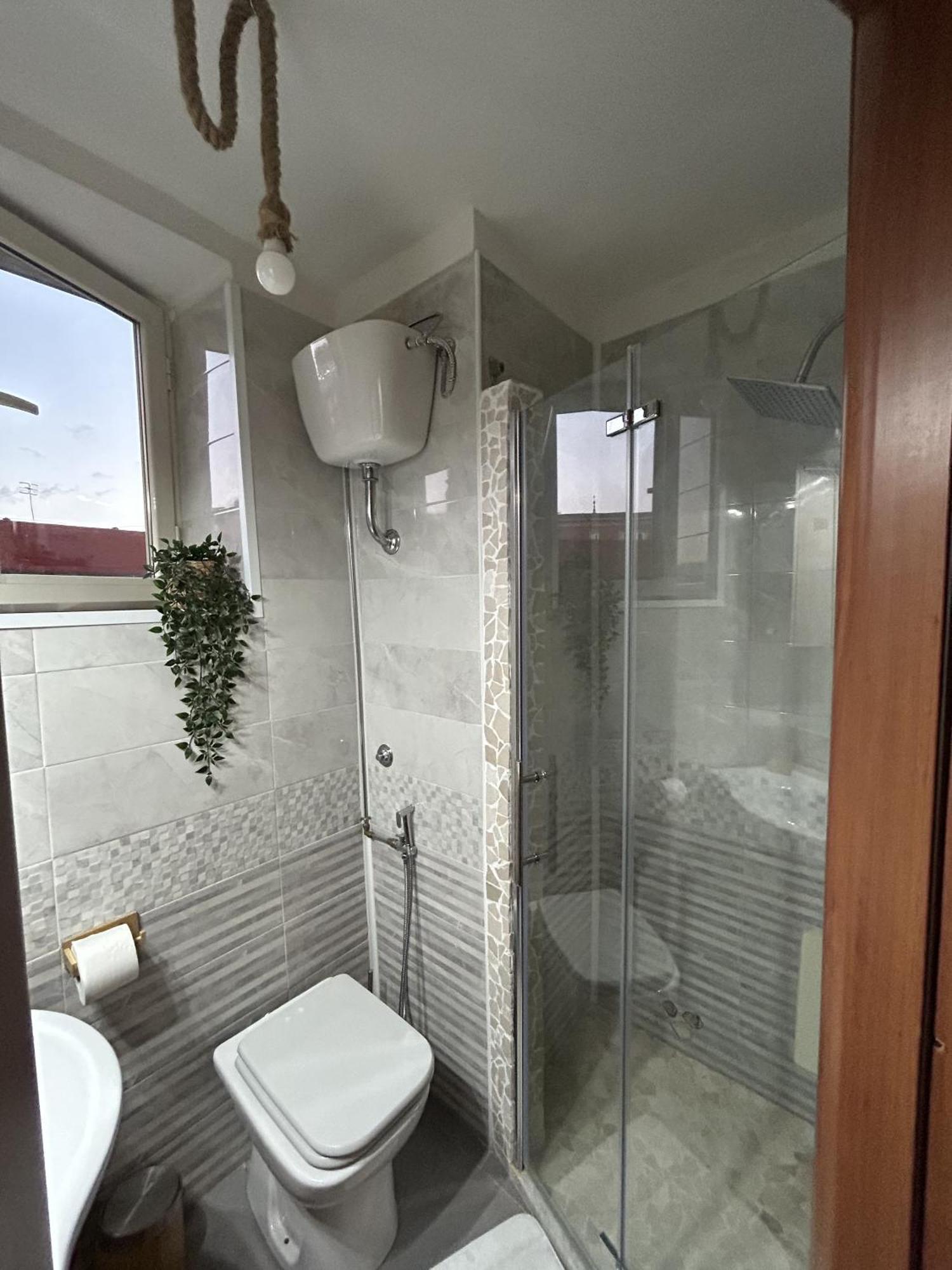 شقة Casa Con Terrazzo In Centro نابولي المظهر الخارجي الصورة